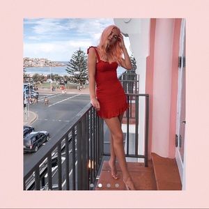 *SOLD* Reformation Christine Dress in Lipstick